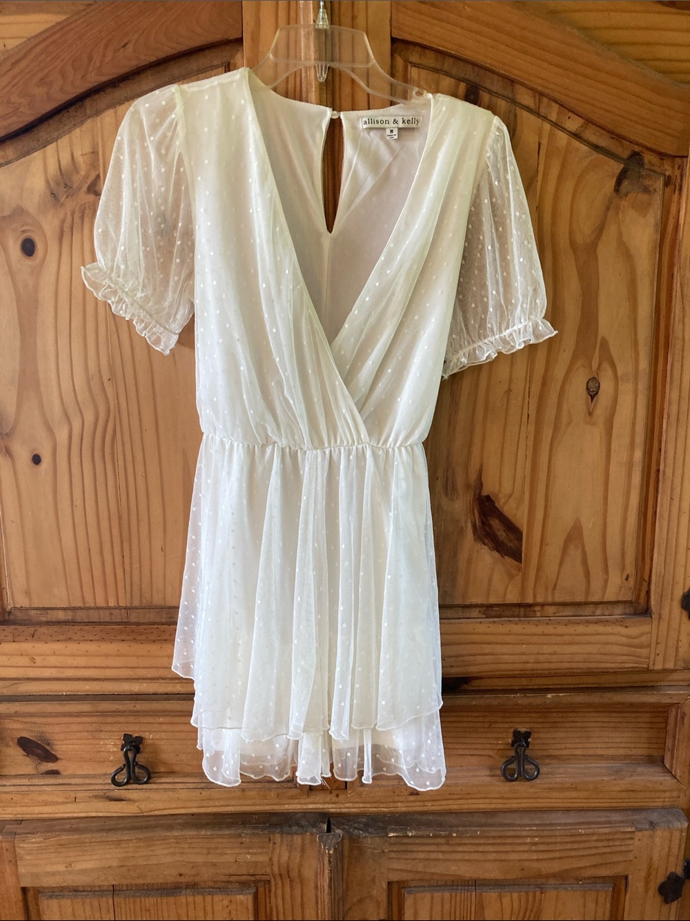 Women’s Allison & Kelly white lace polka dot shorts romper size M